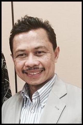 Famous People with name Shamsi