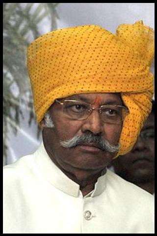 Famous People with name Shriniwas