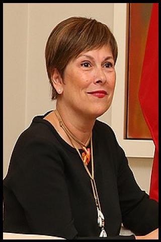 Famous People with name Uxue