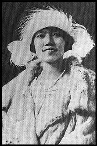 Famous People with name Valaya