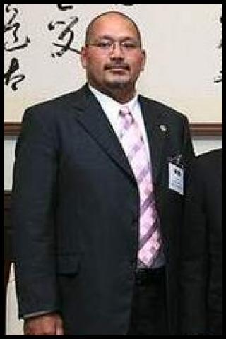 Famous People with name Valdon