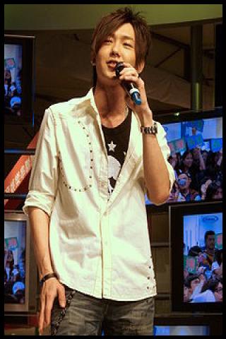 Famous People with name Yida