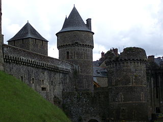 Jeanne de Fougères, Countess of La Marche and of Angoulême