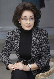 Lee Myung-Hee