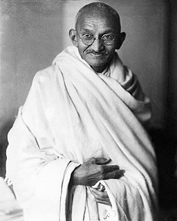 Mohandas Karamchand Gandhi>