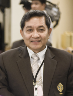 Sonthi Boonyaratglin